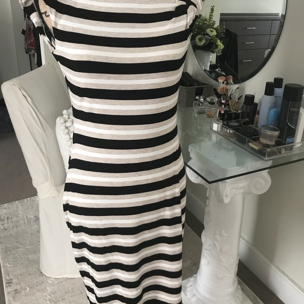 Calvin Klein summer dress. Perfect for work